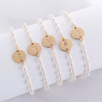 bracelet perles avec initiale personnalisée