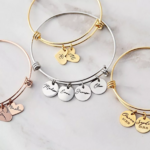 bracelet jonc breloque en acier inoxydable avec gravure personnalisation pas chère