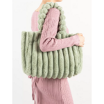 sac à main fourrure vert