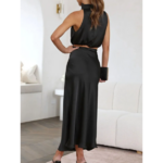 robe longue satin noir ventre nu