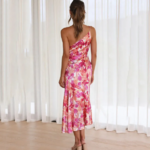 robe épaule dénudée imprimée fleurie rose