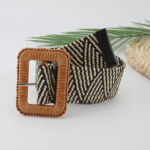 ceinture carrée tressée en paille noire et blanche