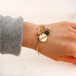 bracelet breloque personnalisé en acier inoxydable avec pierres précieuses