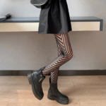 paire de collants résille noirs