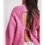 pull rose tendance femme dos ouvert