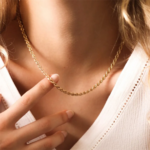 collier délicat plaqué or 24k