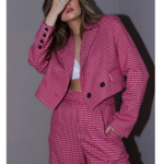 ensemble de tailleur rose à carreaux femme