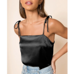 top satin noir femme