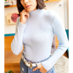 pull bleu clair col montant basique femme