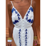 robe broderies bleues