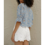 chemisier bleu dentelle