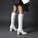 Bottes à talons croco blanches