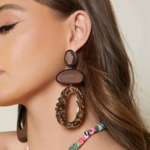 Boucles d'oreilles longues asymétriques en bois vintage pour femme (5)