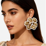 Boucles doreilles Calliopé dorées et blanches