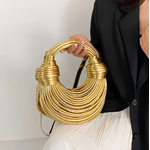 sac à main demi-lune invitée