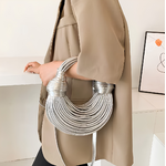 sac à main demi-lune argenté