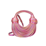 sac à main demi-lune rose métallique