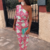 robe longue rose fushia à fleurs pour cérémonie