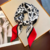 foulard carré de soie imprimé rouge noir