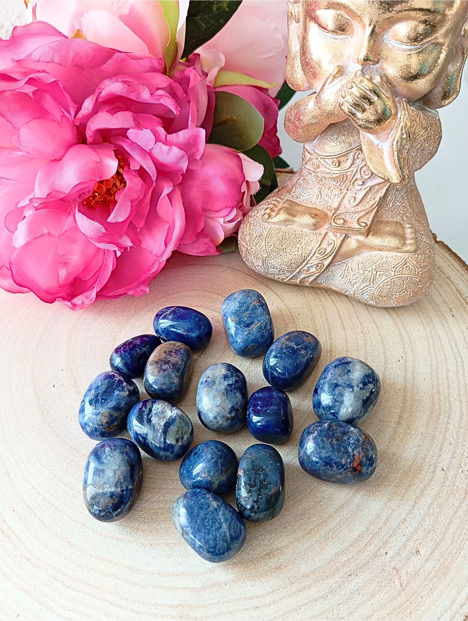 pierre roulée sodalite avec décors