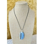 pendentif bleu opale owyhee sur buste
