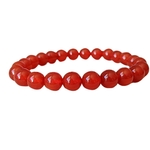 bracelet en cornaline sur fond blanc
