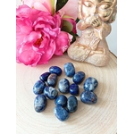 pierre roulée sodalite avec décors