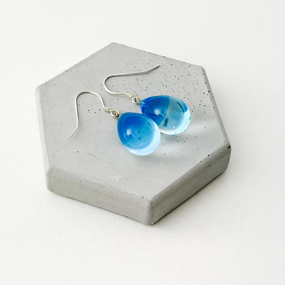 boucles-d-oreilles-gouttes-de-verre-zoom