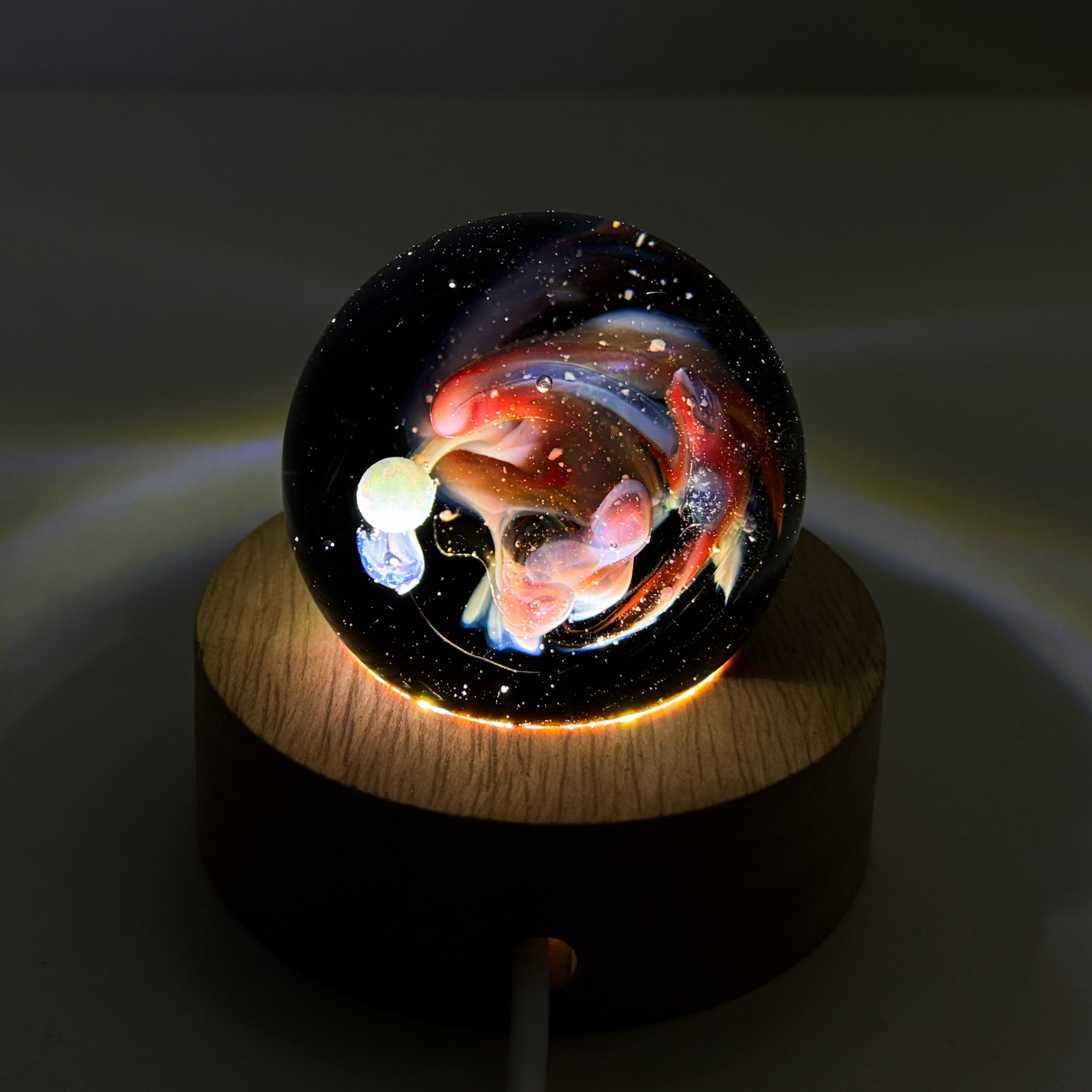 Sphère de verre nébuleuse
