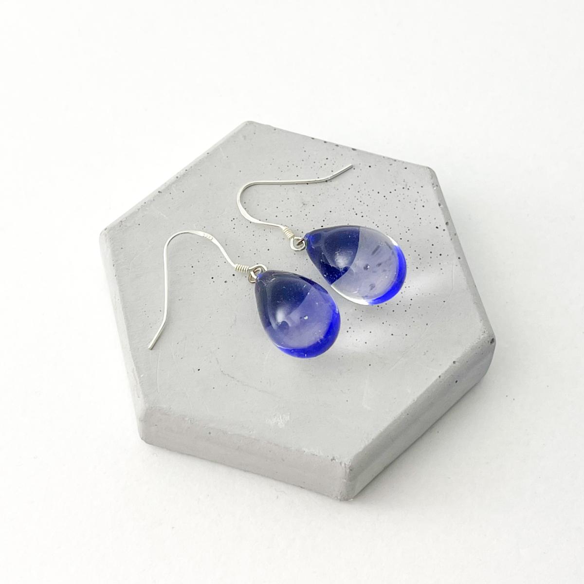 justglassit-fr-boucle-d-oreille-goutte-de-verre-bleu-zoom