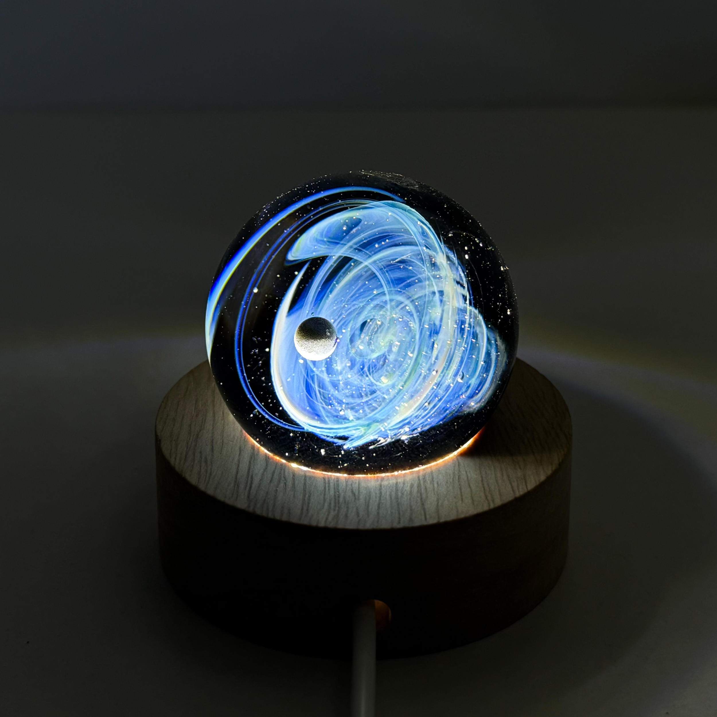 Marble Galaxie en verre et socle Led