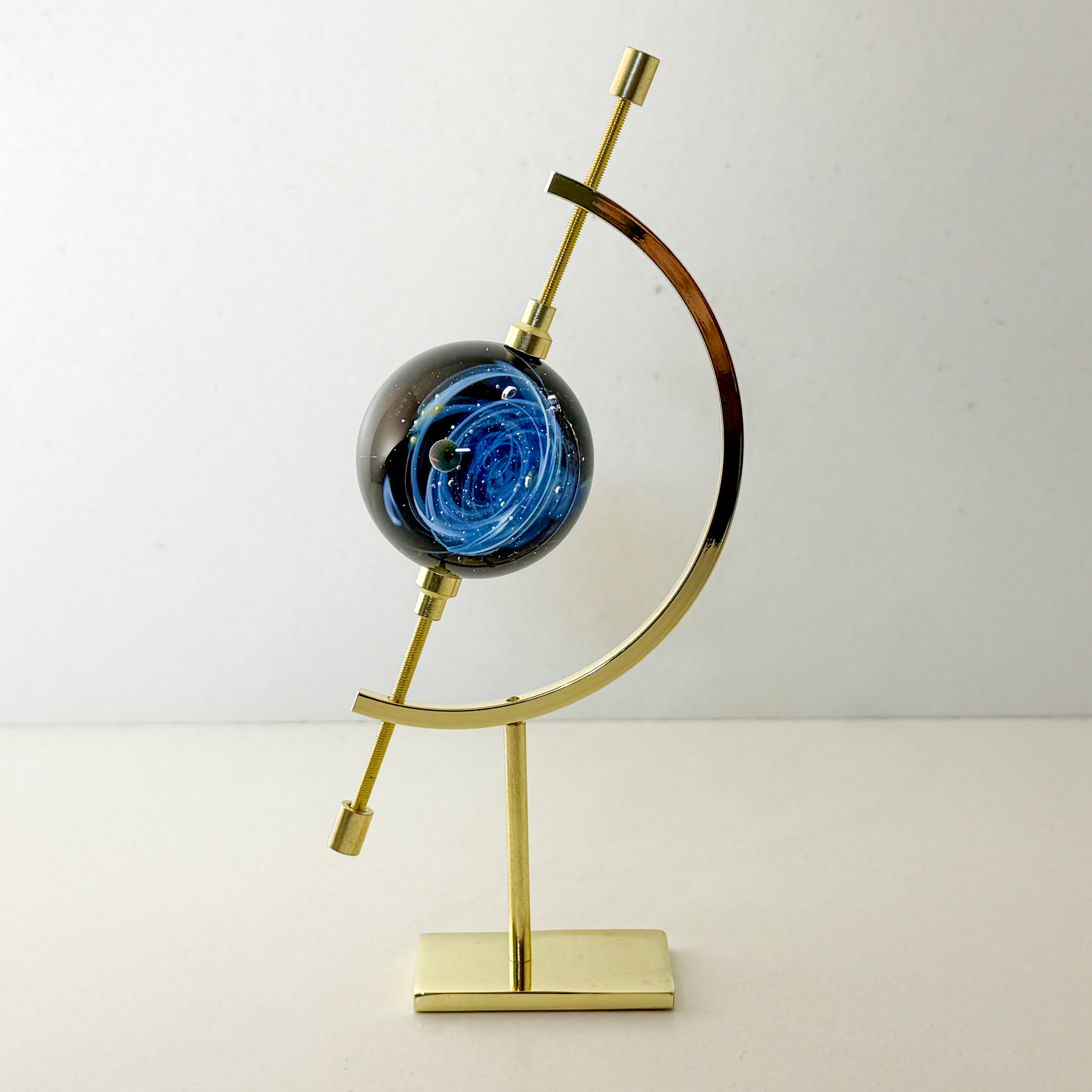 Sphère décorative en verre fait main