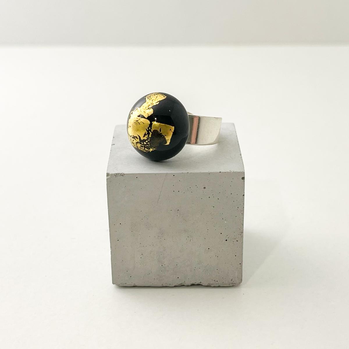 Bague feuille d\'or et verre de Murano