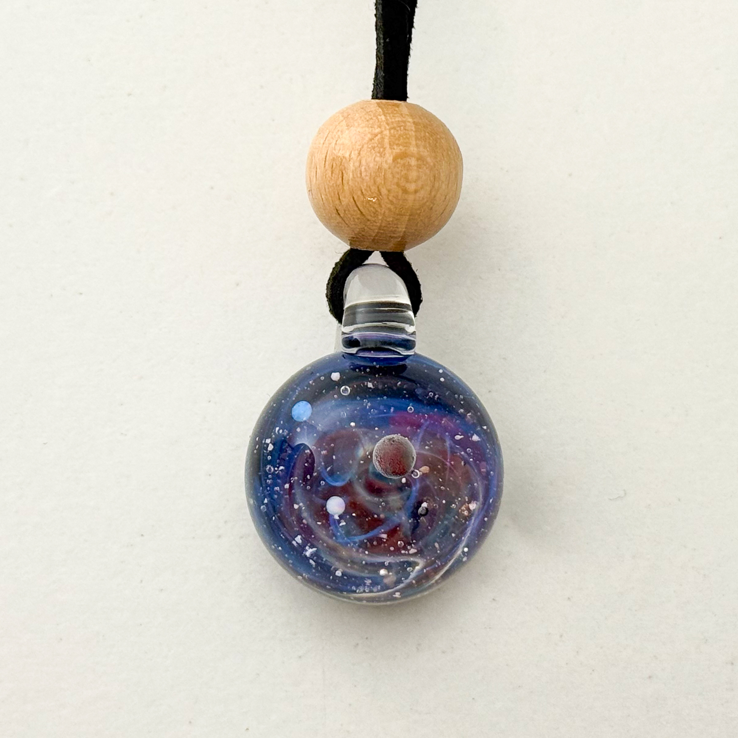 Collier Système Solaire en verre fait main