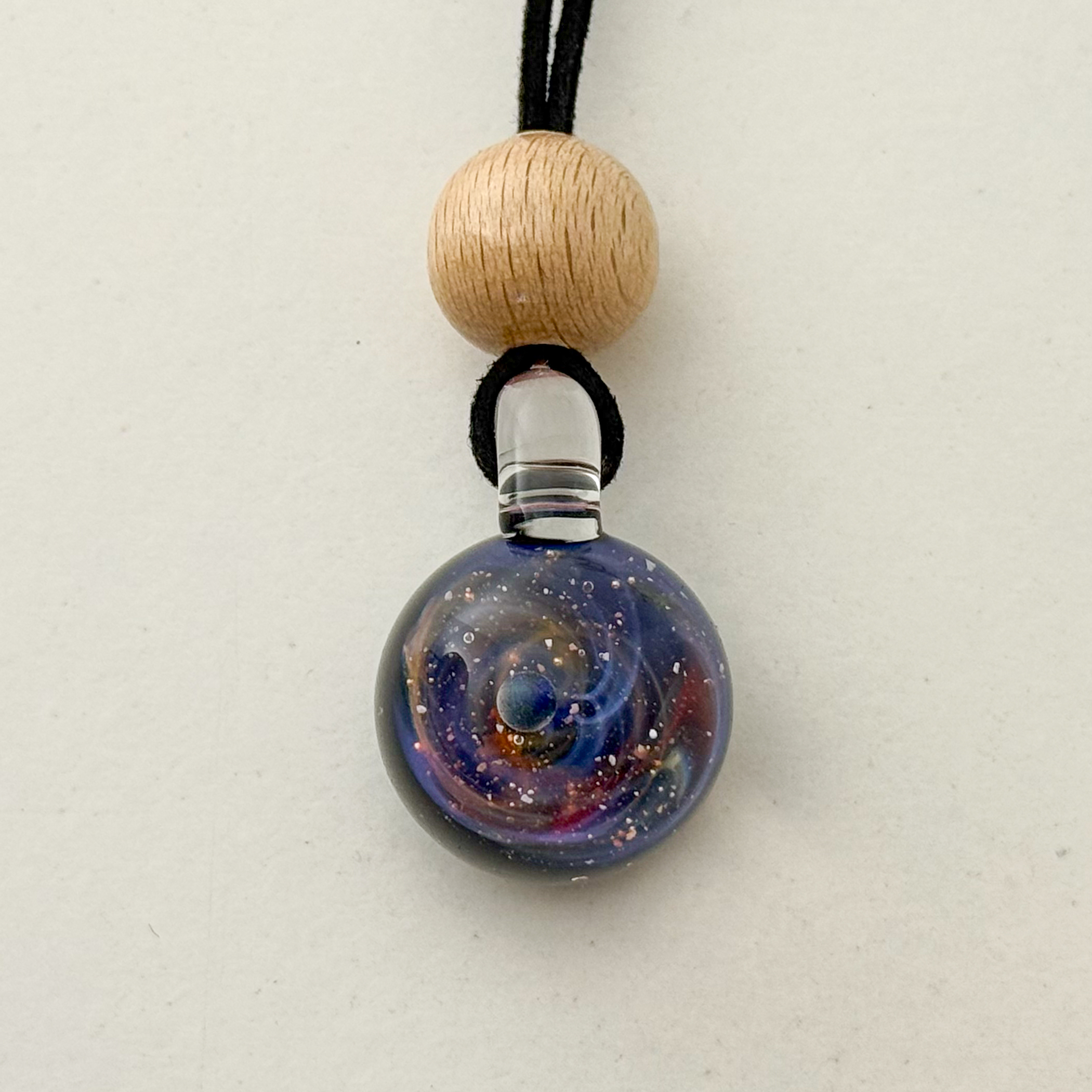 Collier Cosmos en verre fait main