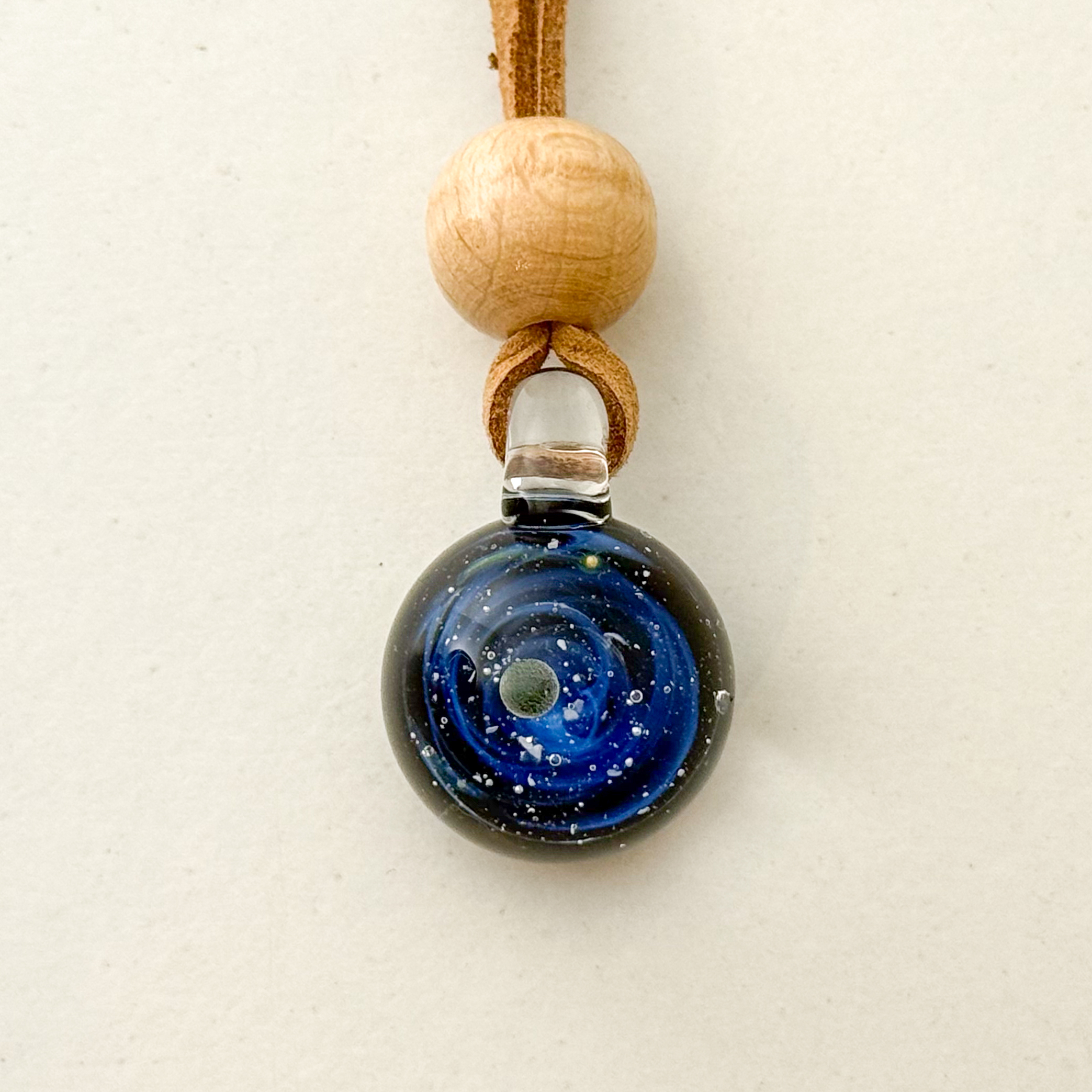 Pendentif Galaxie en verre pour femme et homme