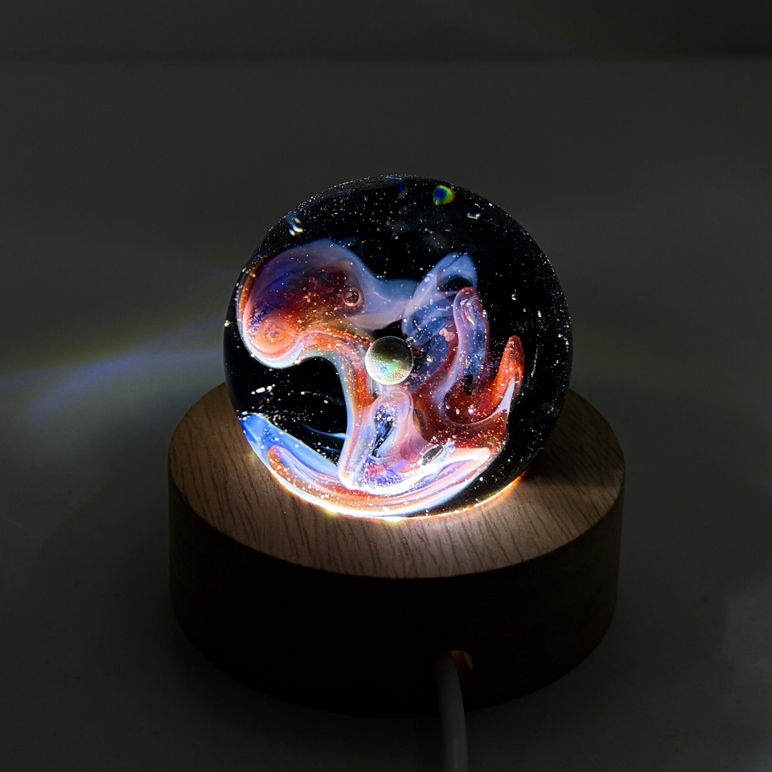 Sphère de verre nébuleuse