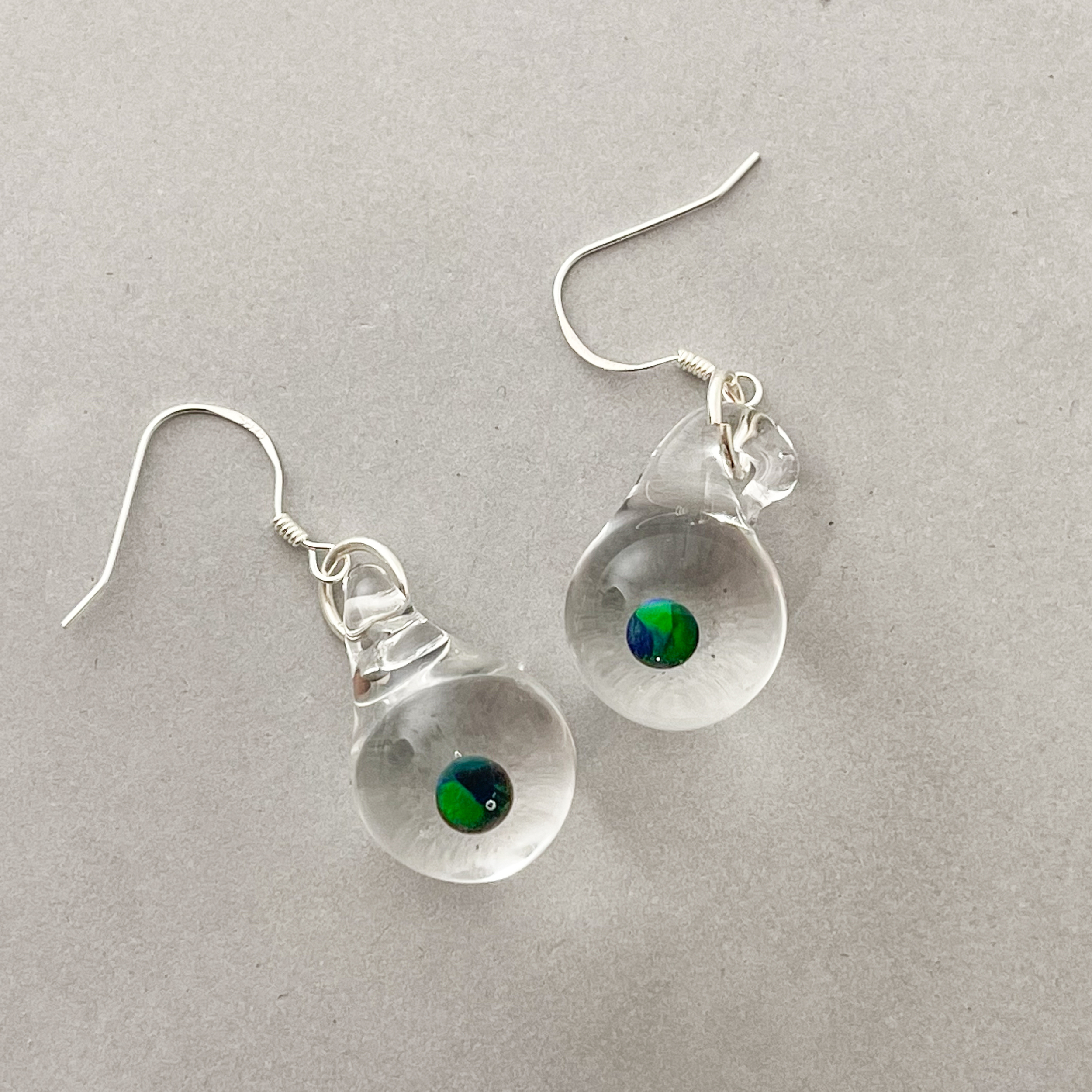 Boucles d\'oreilles opale noire