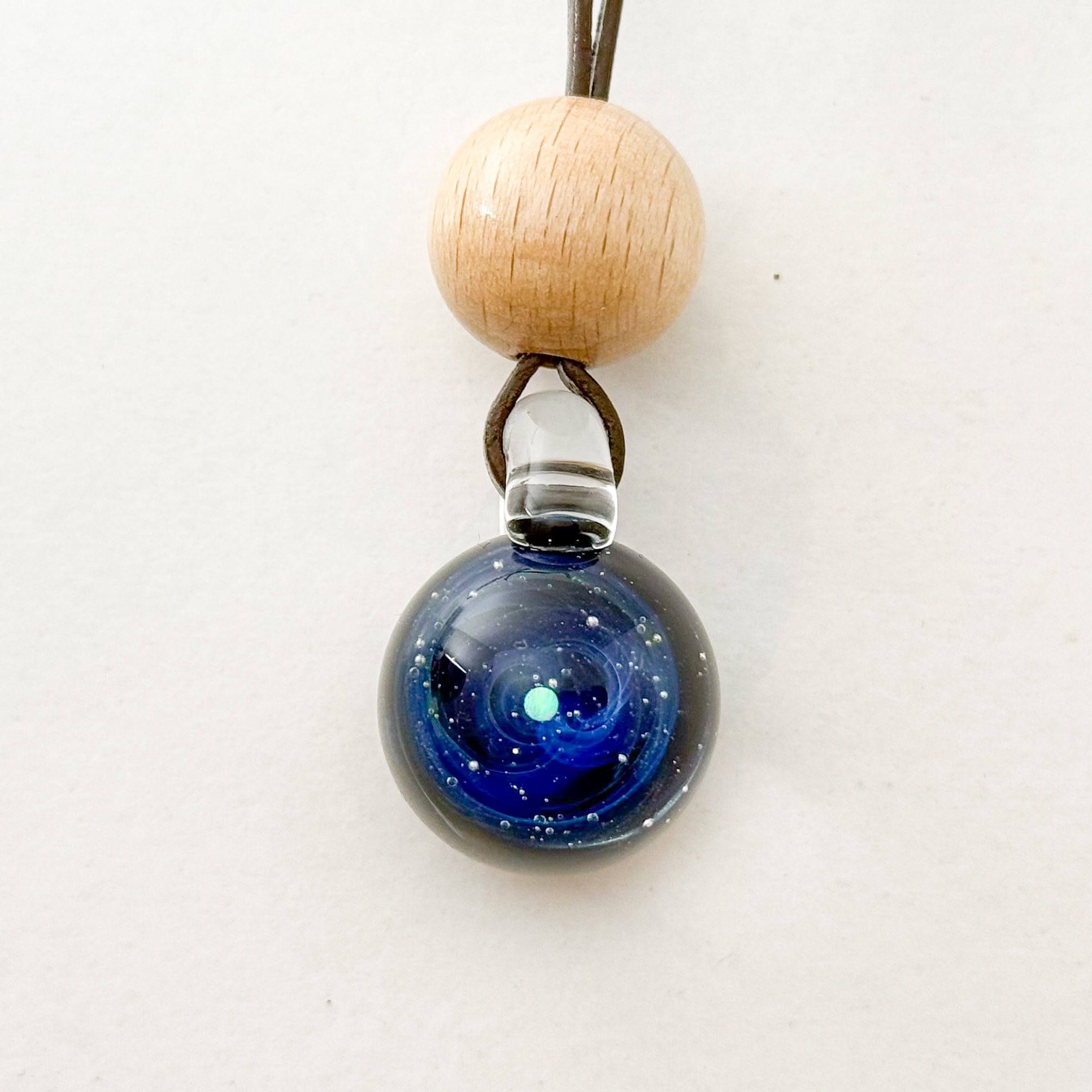 Pendentif Cosmos Nano en verre