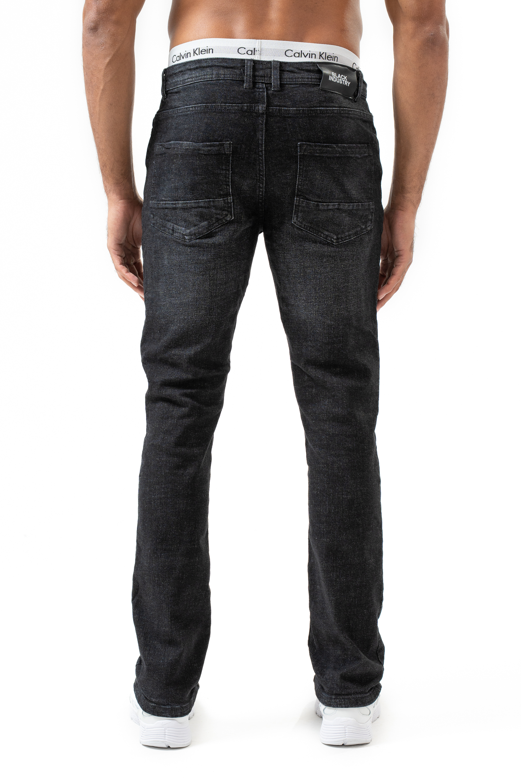 JEANS ESSENTIALS NOIR (1)