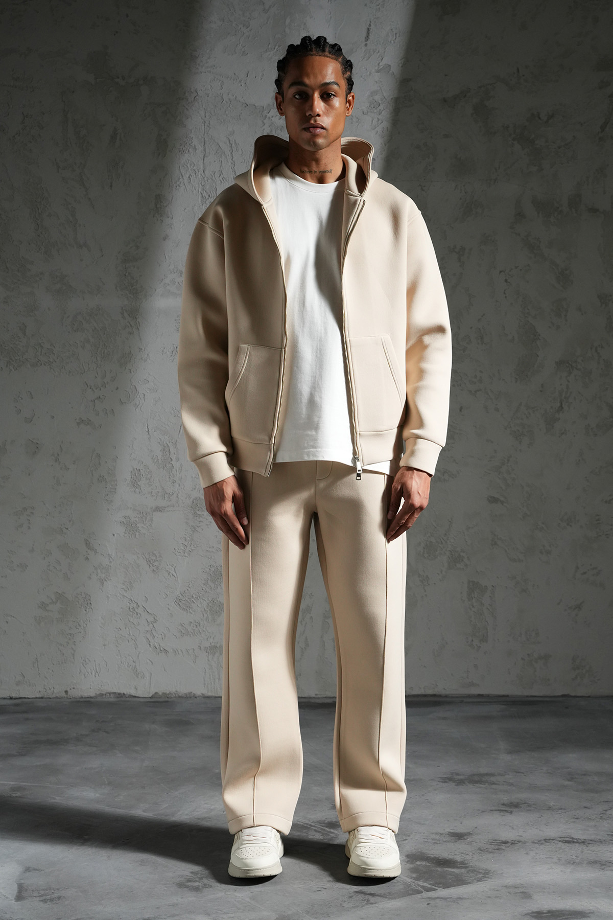 Ensemble Street Essential Beige (2)