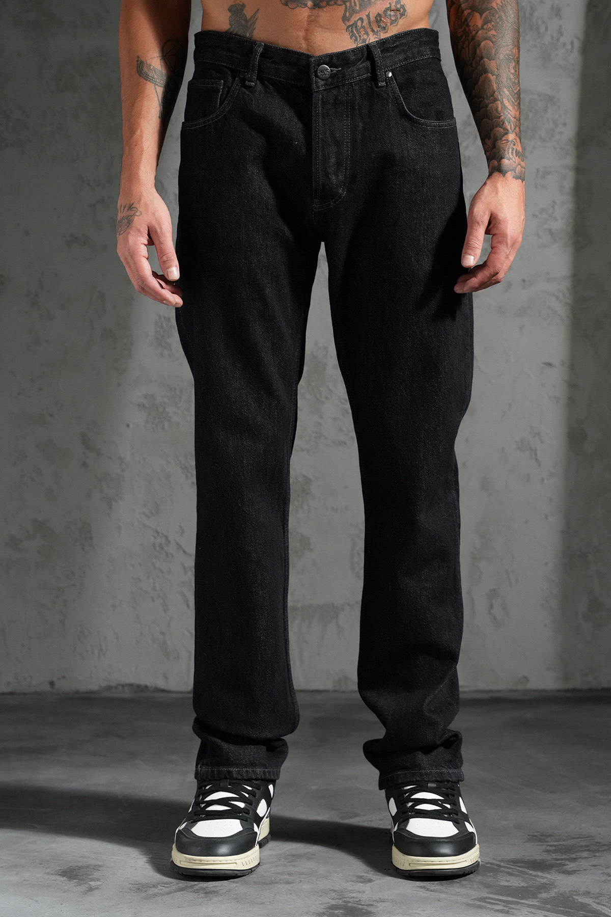 Jeans Straight Noir Essential Street (2)