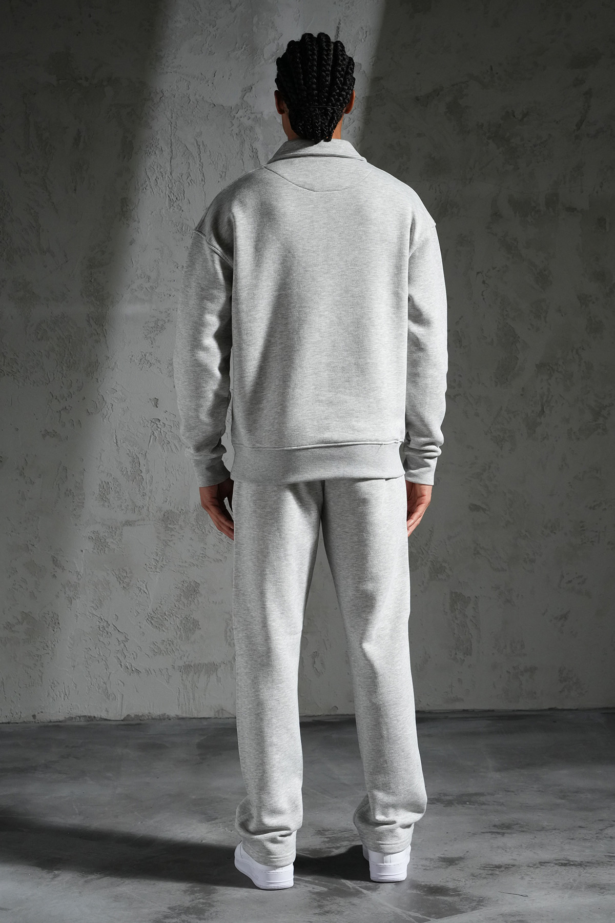 Ensemble Gris sweat col zippé minimal (5)