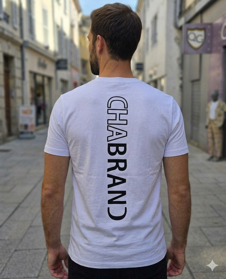 T-shirt logo vertical Chabrand blanc (1)