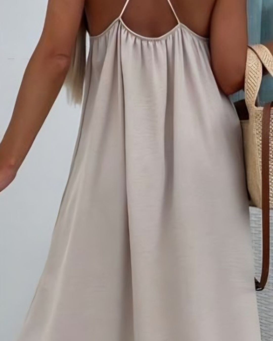 Robe Longue Fluide Bretelles Fines Beige
