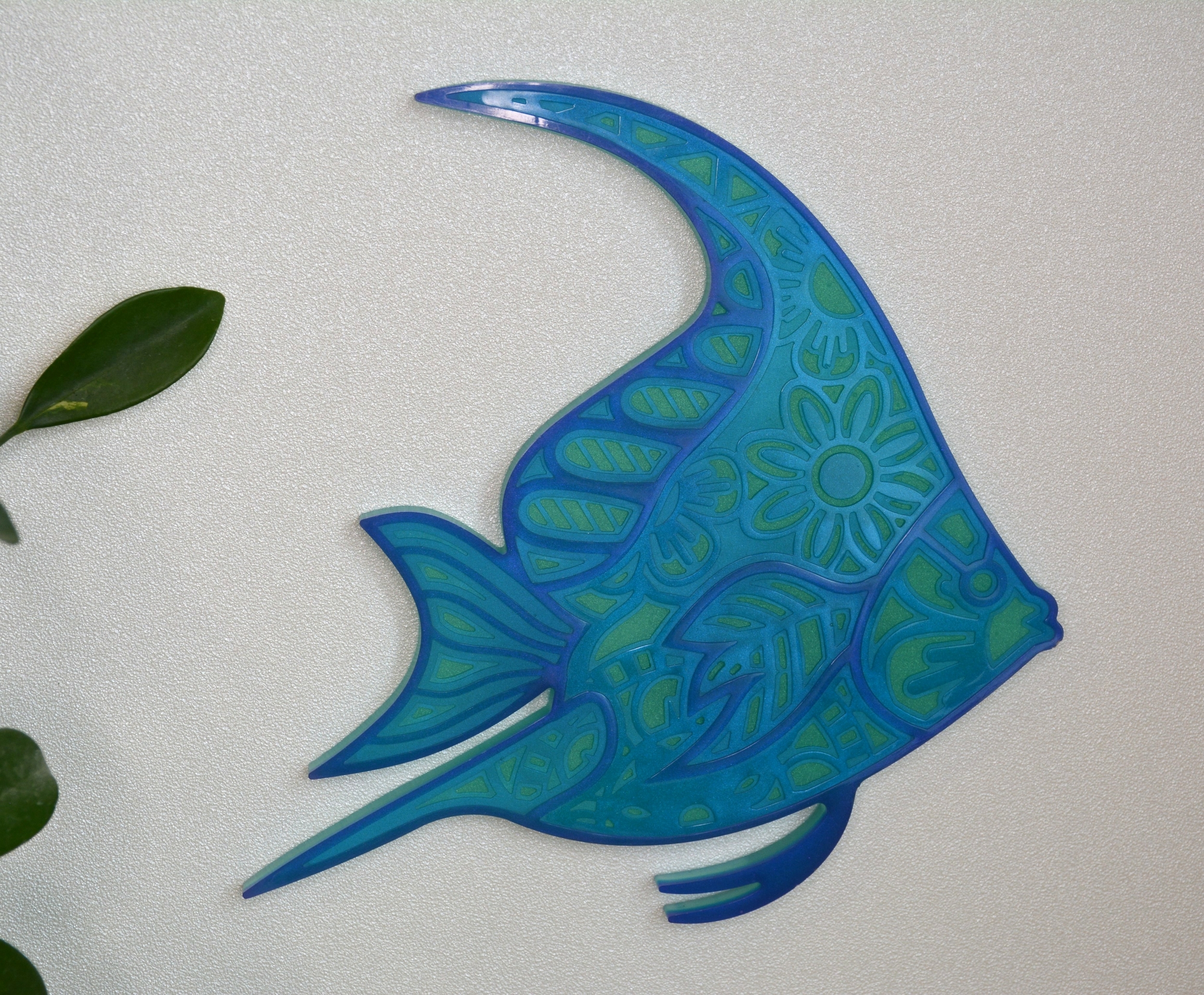 Poisson vert, bleu et violet