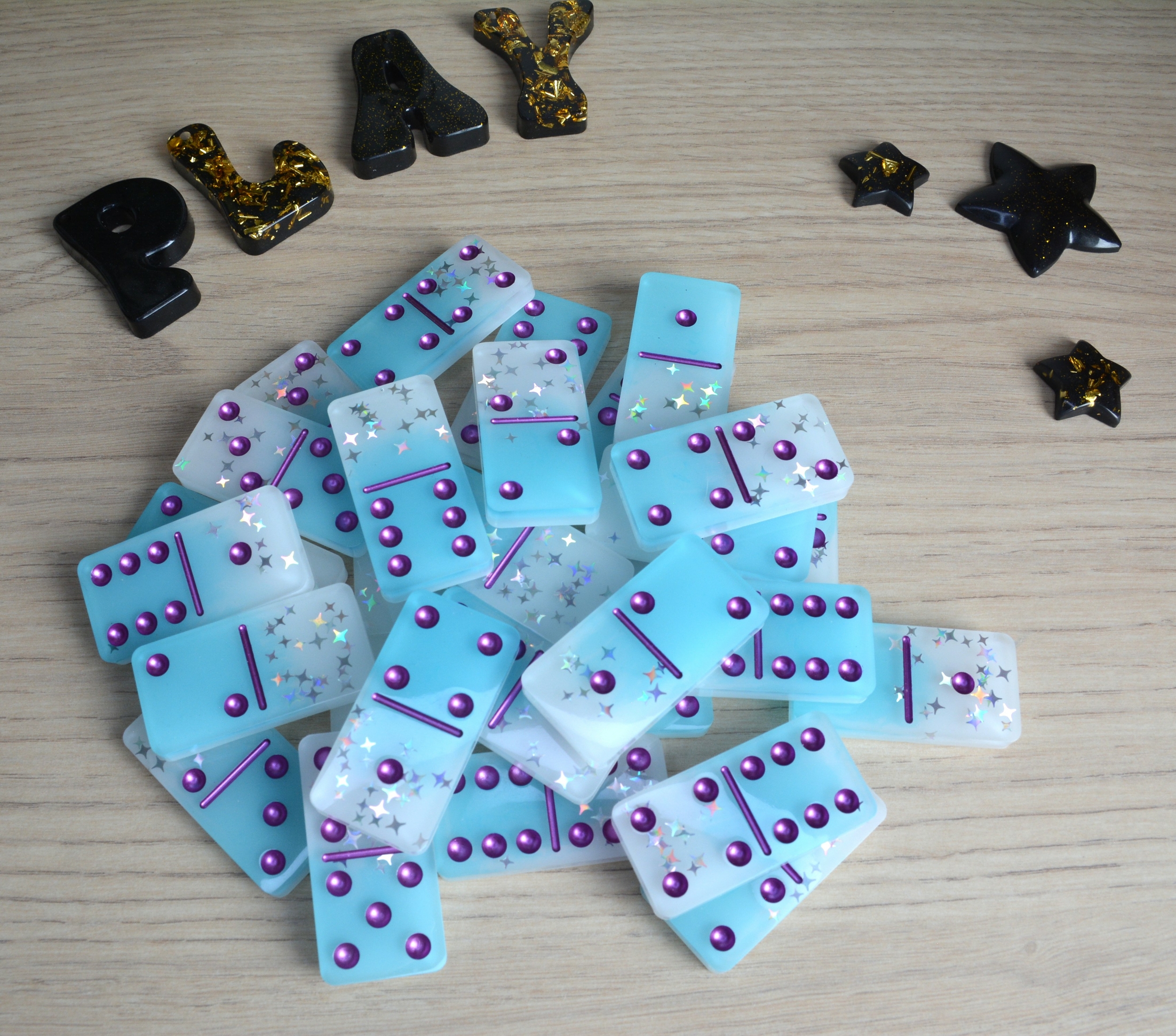 Dominos bleu et paillettes étoiles