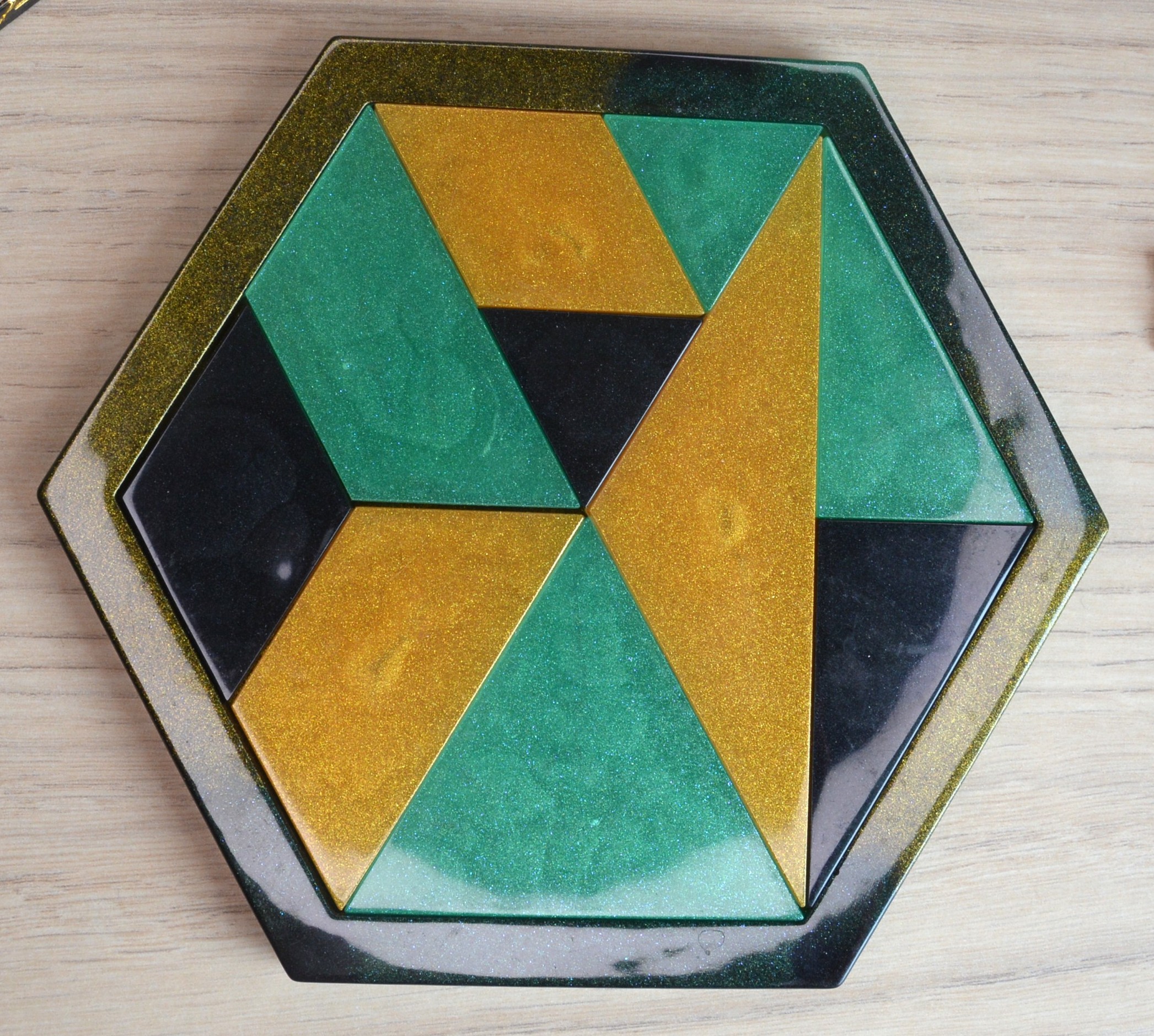 Noir, vert et or 1