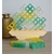 Equilibre jaune, vert et blanc