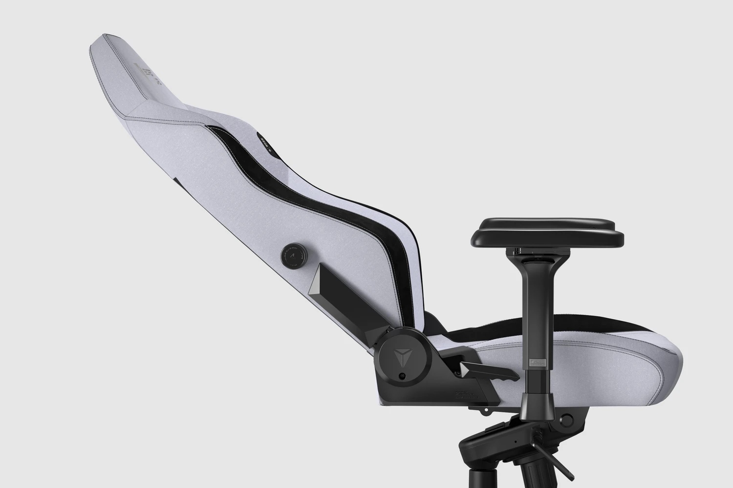 inclining-backrest-artic-white-secretlab